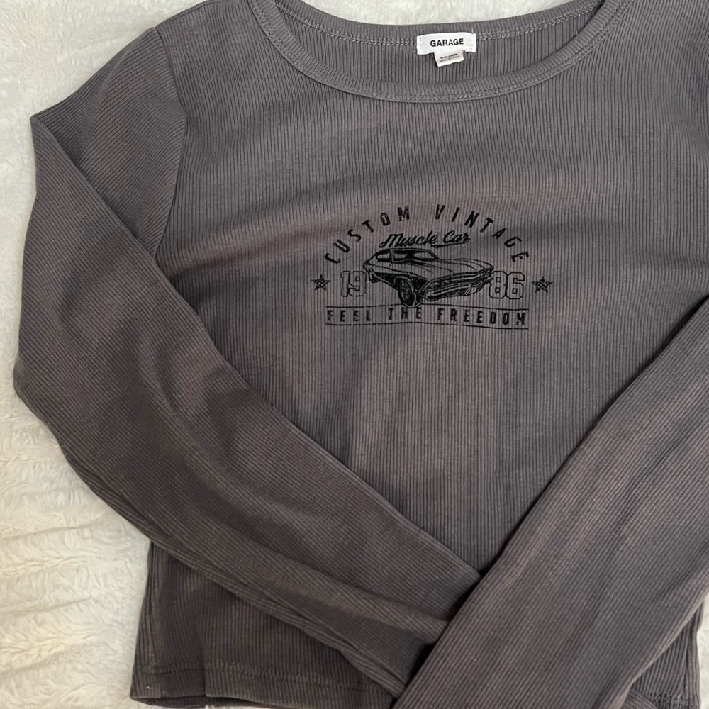 Garage Gray Long Sleeve Crop Top